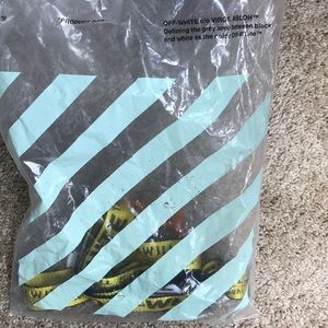 Off-white industrial belt